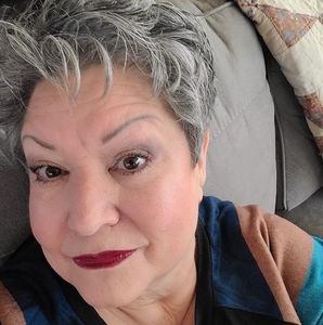 Meet your Posher, Robin